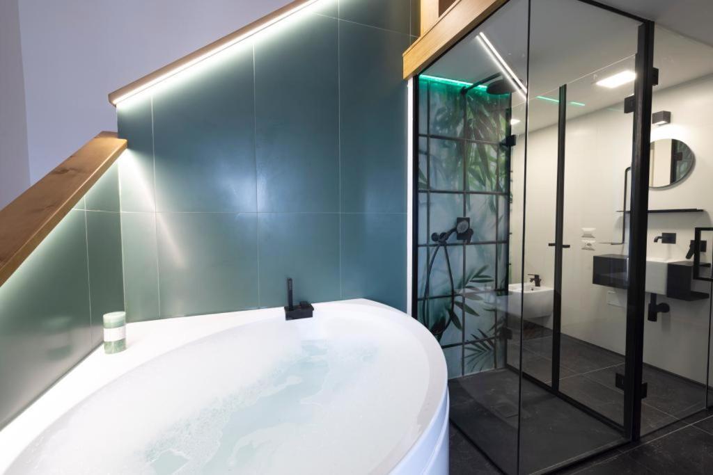 가에타 Bali Aqua&Charme B&B 외부 사진