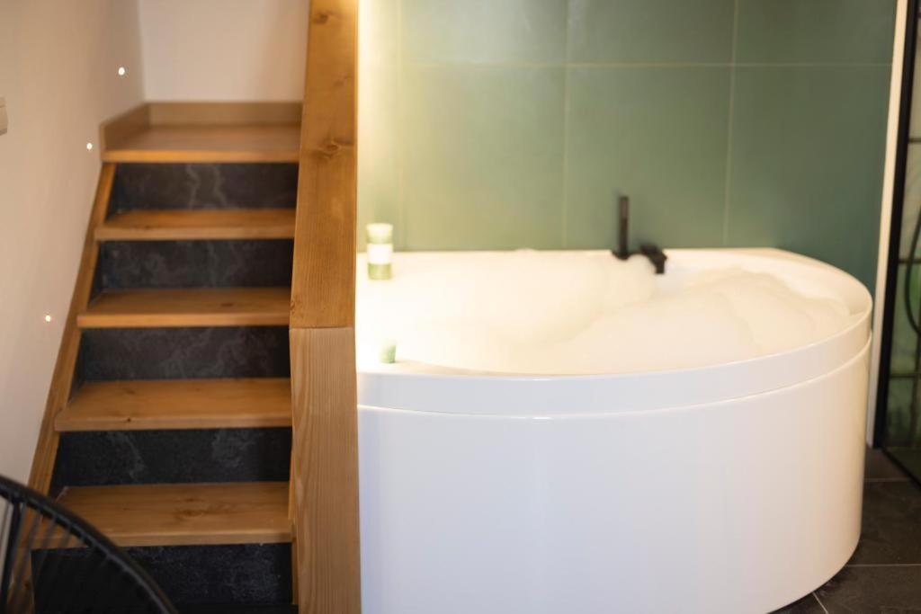 가에타 Bali Aqua&Charme B&B 외부 사진